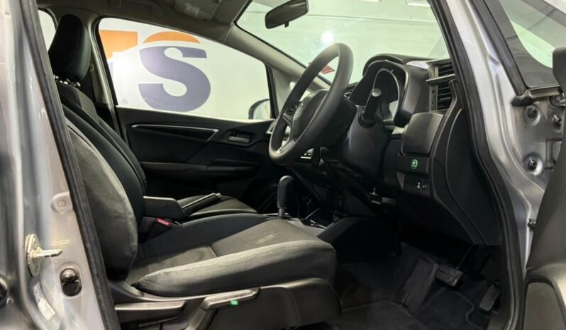 
								HONDA JAZZ 1.5 E FACELIFT (A)/ FULL LOAN / TIPTOP CONDITION / 1 YEAR WARRANTY full									