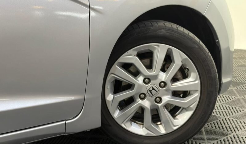 
								HONDA JAZZ 1.5 E FACELIFT (A)/ FULL LOAN / TIPTOP CONDITION / 1 YEAR WARRANTY full									