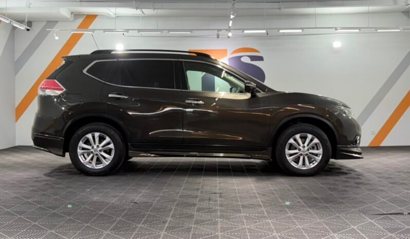 
								2016 Nissan X-TRAIL 2.5 IMPUL (A) FULL LOAN / TIPTOP CONDITION / 1 YEAR WARRANTY full									
