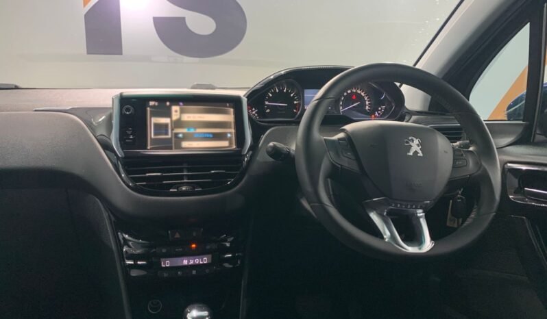 
								2014 Peugeot 208 1.6 VTi ALLURE (A)/ FULL LOAN / TIPTOP CONDITION / 1 YEAR WARRANTY full									