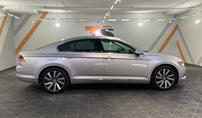 
								2019 Volkswagen PASSAT 1.8 TSI COMFORTLINE (CKD)/ FULL LOAN / TIPTOP CONDITION / 1 YEAR WARRANTY full									