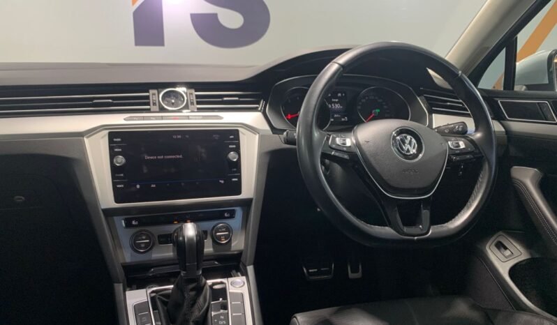 
								2019 Volkswagen PASSAT 1.8 TSI COMFORTLINE (CKD)/ FULL LOAN / TIPTOP CONDITION / 1 YEAR WARRANTY full									