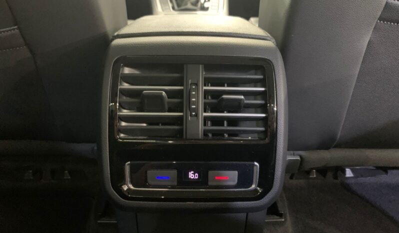 
								2019 Volkswagen PASSAT 1.8 TSI COMFORTLINE (CKD)/ FULL LOAN / TIPTOP CONDITION / 1 YEAR WARRANTY full									