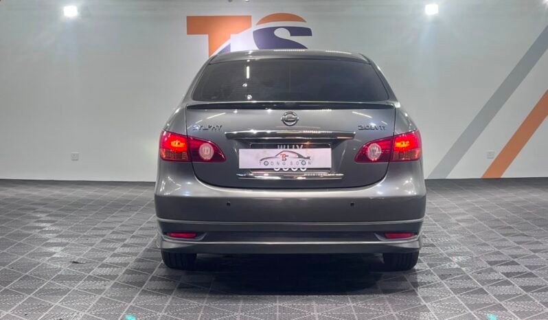 
								2011 NISSAN SYLPHY 2.0 LUXURY NAVI IMPUL (A) 1 OWNER / FULL LOAN full									