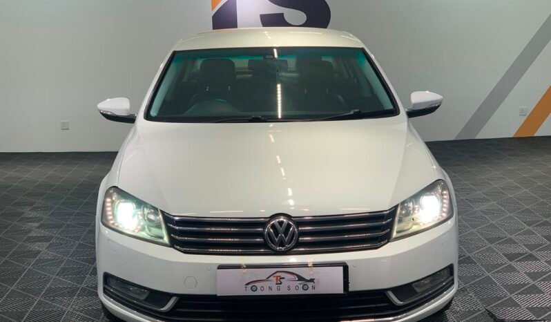 
								2013 Volkswagen Passat 1.8 TSI Sedan full									