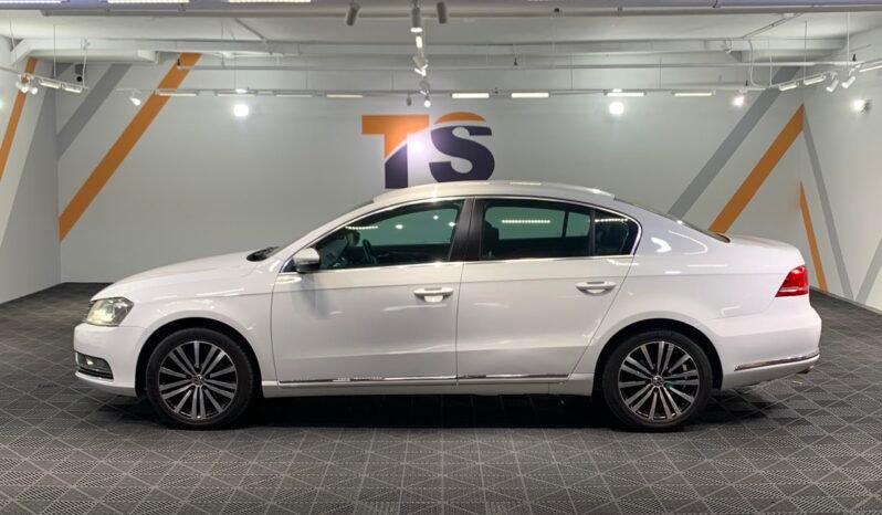 
								2013 Volkswagen Passat 1.8 TSI Sedan full									