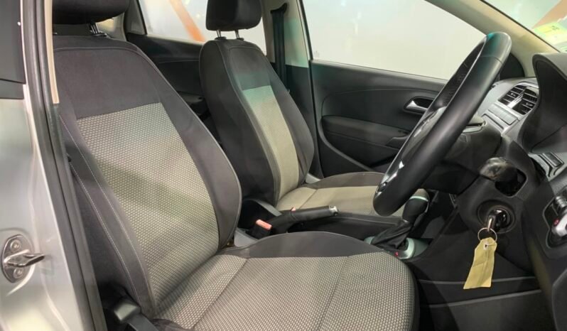 
								2015 Volkswagen POLO 1.6 (CKD) (A) FULL LOAN / TIPTOP CONDITION / 1 YEAR WARRANTY full									