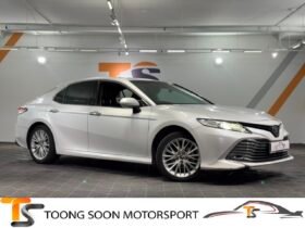 2021 Toyota CAMRY 2.5 V MY18 XV70 (A)/ FULL LOAN / TIPTOP CONDITION / 1 YEAR WARRANTY