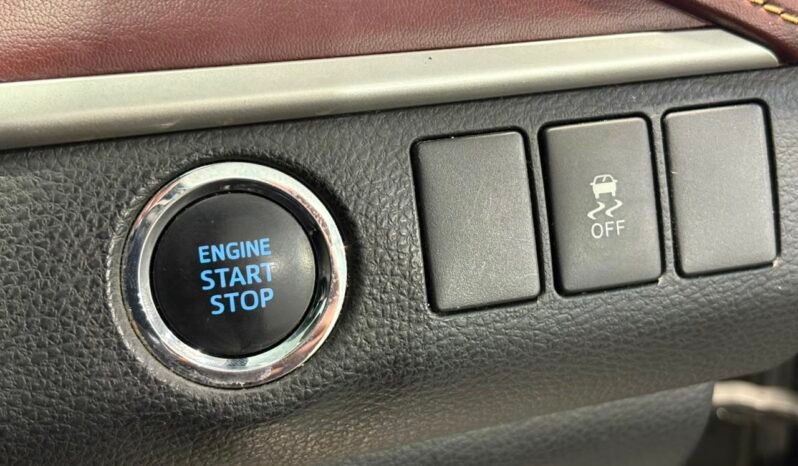 
								2017 Toyota HARRIER 2.0 PREMIUM ASU60 (A)/ FULL LOAN / TIPTOP CONDITION / 1 YEAR WARRANTY full									