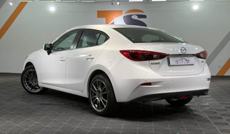
								2017 Mazda 3 2.0 HIGH SKYACTIV (CKD) (A) FULL LOAN/ ONE OWNER / GREAT A CONDITION full									