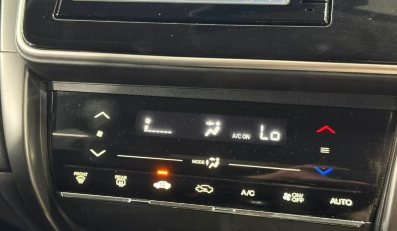 
								2017 Honda City 1.5 E Sedan full									