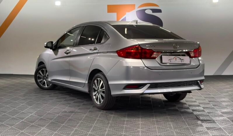 
								2017 Honda City 1.5 E Sedan full									