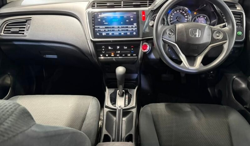
								2018 Honda CITY 1.5 E MY2014 FACELIFT (A)/ FULL LOAN / TIPTOP CONDITION / 1 YEAR WARRANTY full									