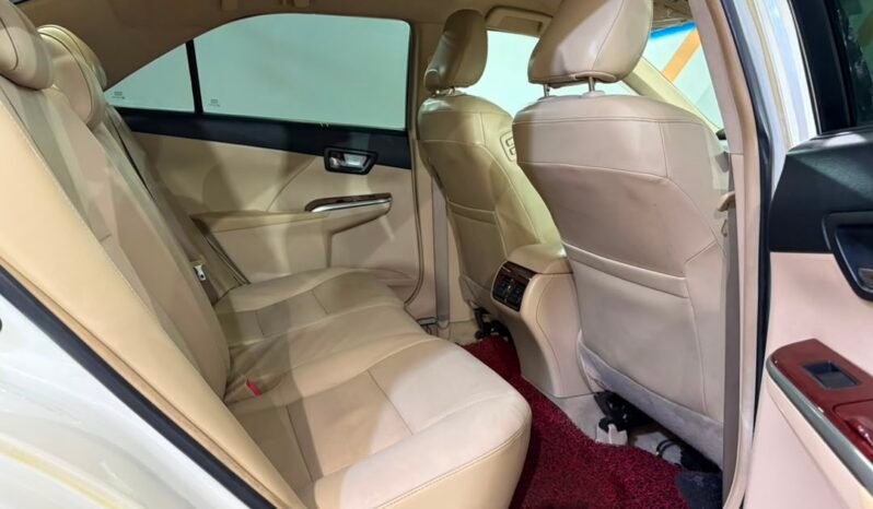 
								2013 TOYOTA CAMRY 2.5 V (A)/ FULL LOAN / TIPTOP CONDITION / 1 YEAR WARRANTY full									