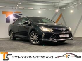2017 Toyota CAMRY 2.5 HYBRID PREMIUM AVV50R / FULL LOAN / TIPTOP CONDITION / 1 YEAR WARRANTY