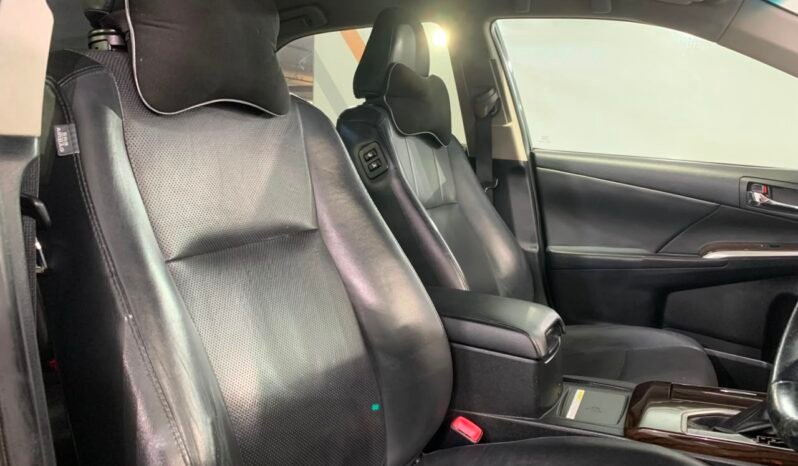 
								2017 Toyota CAMRY 2.5 HYBRID PREMIUM AVV50R / FULL LOAN / TIPTOP CONDITION / 1 YEAR WARRANTY full									