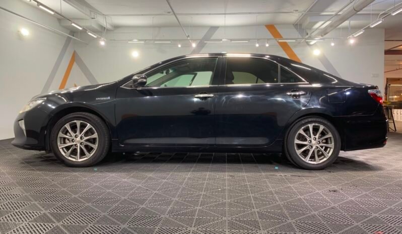 
								2017 Toyota CAMRY 2.5 HYBRID PREMIUM AVV50R / FULL LOAN / TIPTOP CONDITION / 1 YEAR WARRANTY full									