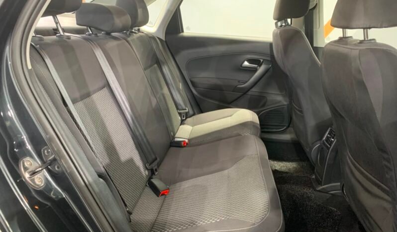 
								2017 Volkswagen VENTO 1.2 TSI HIGHLINE (A)/ FULL LOAN /ONE OWNER / TIPTOP CONDITION / 1 YEAR WARRANTY full									