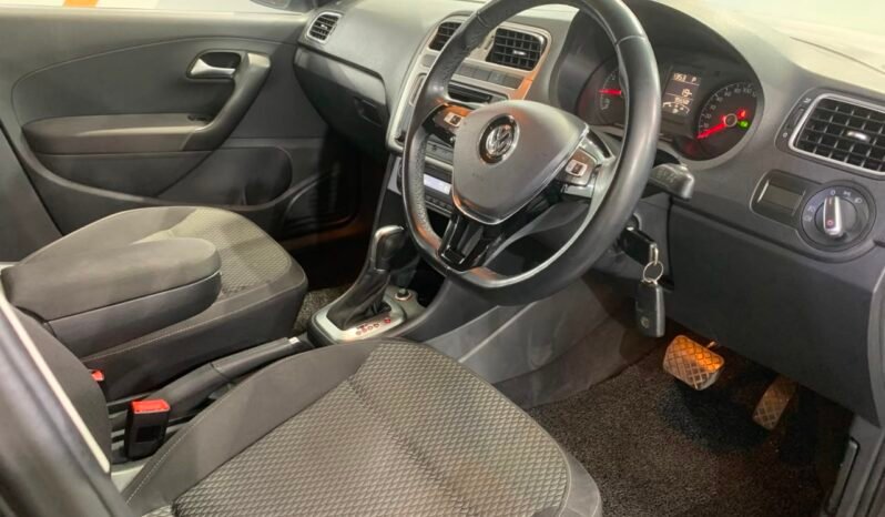 
								2017 Volkswagen VENTO 1.2 TSI HIGHLINE (A)/ FULL LOAN /ONE OWNER / TIPTOP CONDITION / 1 YEAR WARRANTY full									