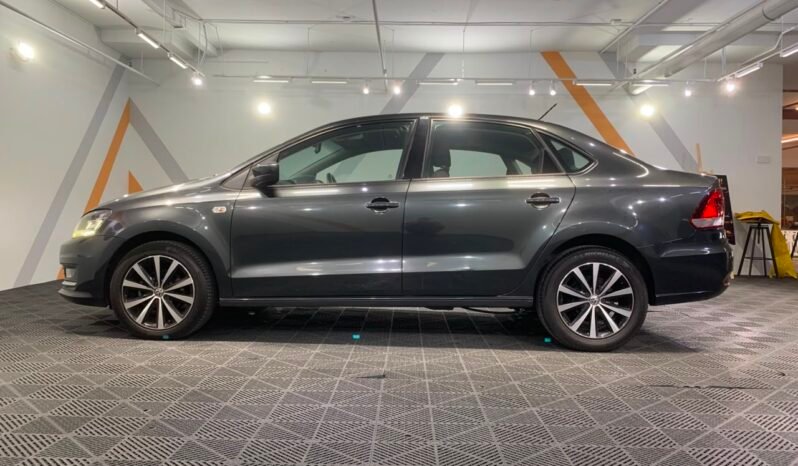 
								2017 Volkswagen VENTO 1.2 TSI HIGHLINE (A)/ FULL LOAN /ONE OWNER / TIPTOP CONDITION / 1 YEAR WARRANTY full									