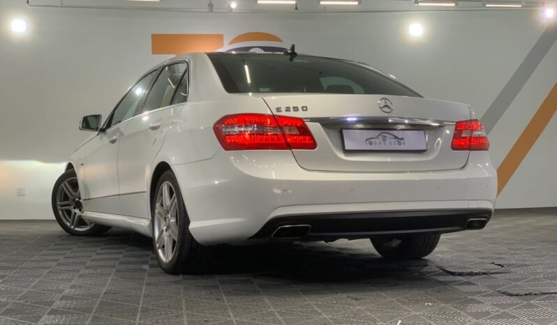 
								2012 Mercedes Benz E-CLASS 1.8 200 CGI BLUEEFCY (A) FULL LOAN /ONE OWNER / TIPTOP CONDITION / 1 YEAR WARRANTY full									