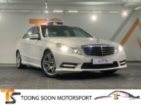 2012 Mercedes Benz E-CLASS 1.8 200 CGI BLUEEFCY (A) FULL LOAN /ONE OWNER / TIPTOP CONDITION / 1 YEAR WARRANTY