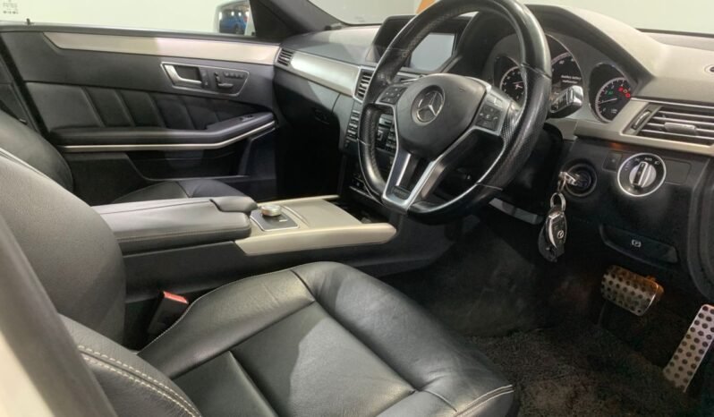 
								2012 Mercedes Benz E-CLASS 1.8 200 CGI BLUEEFCY (A) FULL LOAN /ONE OWNER / TIPTOP CONDITION / 1 YEAR WARRANTY full									