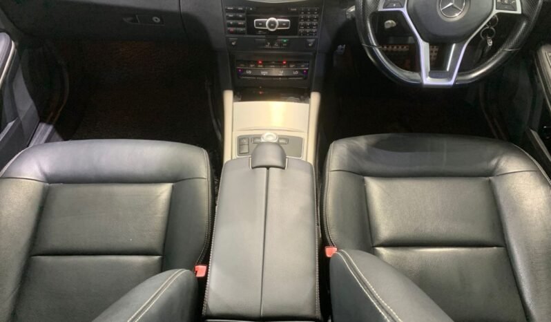
								2012 Mercedes Benz E-CLASS 1.8 200 CGI BLUEEFCY (A) FULL LOAN /ONE OWNER / TIPTOP CONDITION / 1 YEAR WARRANTY full									