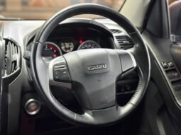 
										2017 Isuzu D-MAX 2.5 PREMIUM 4X4 MY2013 FACELIFT (A) FULL LOAN /ONE OWNER / TIPTOP CONDITION / 1 YEAR WARRANTY full									