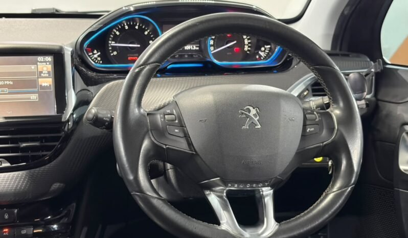 
								PEUGEOT 2008 1.6 VTI (A) full									