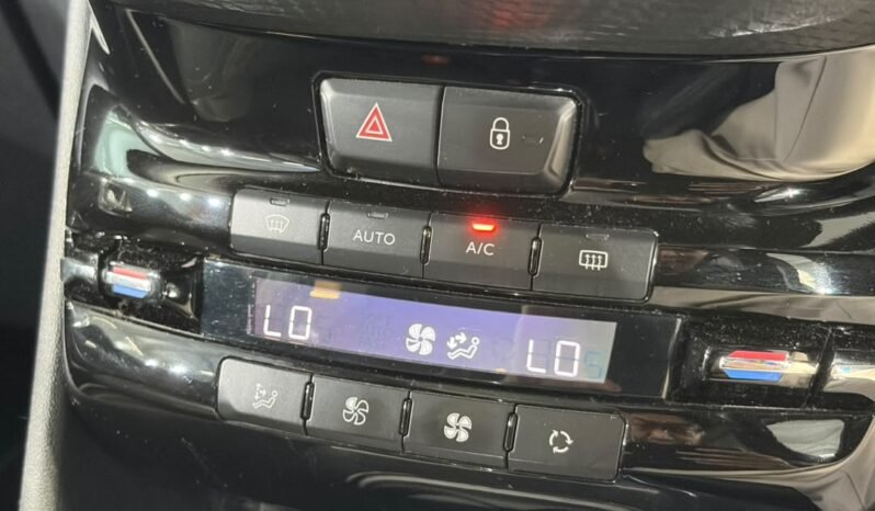 
								PEUGEOT 2008 1.6 VTI (A) full									