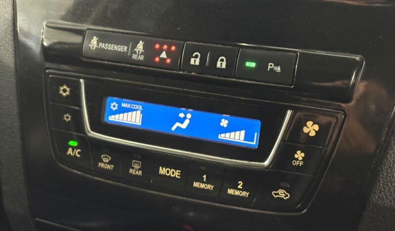 
								PERODUA ARUZ 1.5 AV (A) full									