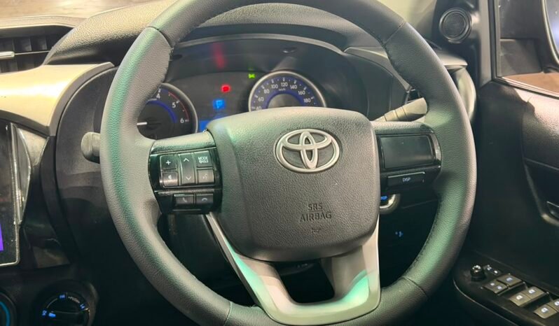 
								TOYOTA HILUX 2.4 G (A) full									