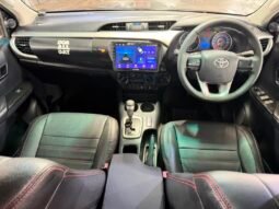 
										TOYOTA HILUX 2.4 G (A) full									