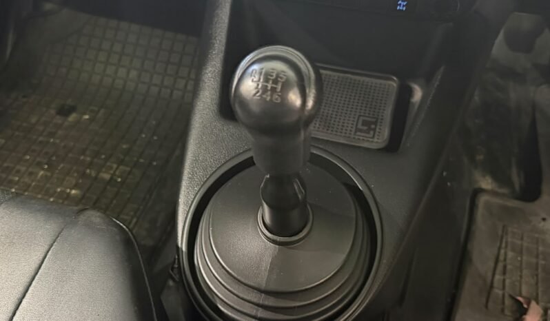 
								TOYOTA HILUX 2.4L FACELIFT (MT) full									