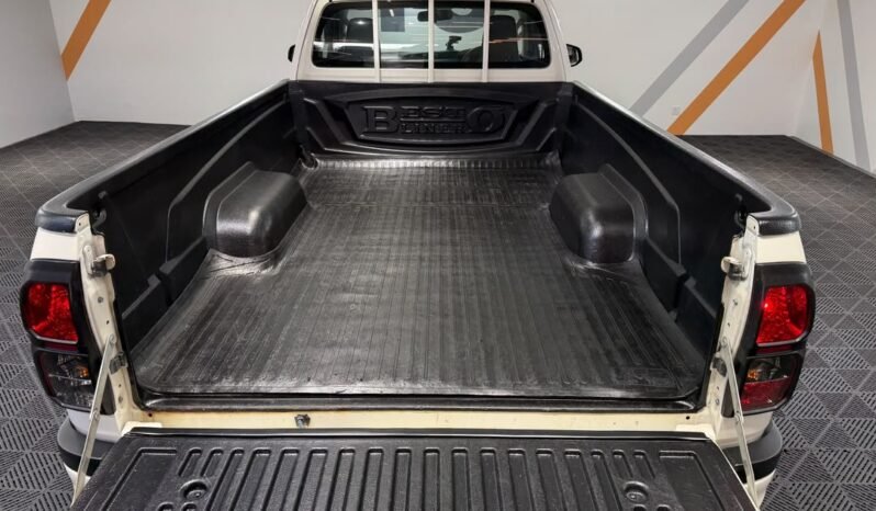
								TOYOTA HILUX 2.4L FACELIFT (MT) full									