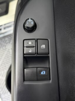 
										TOYOTA HILUX 2.4L FACELIFT (MT) full									