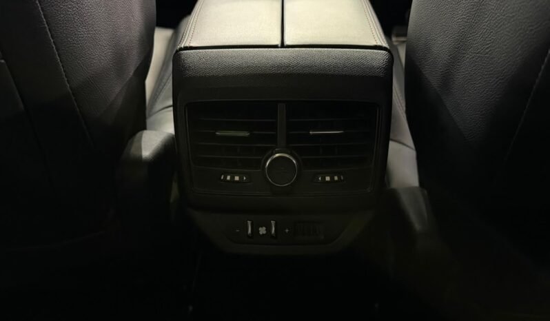 
								PEUGEOT 5008 ALLURE THP 1.6 AT full									