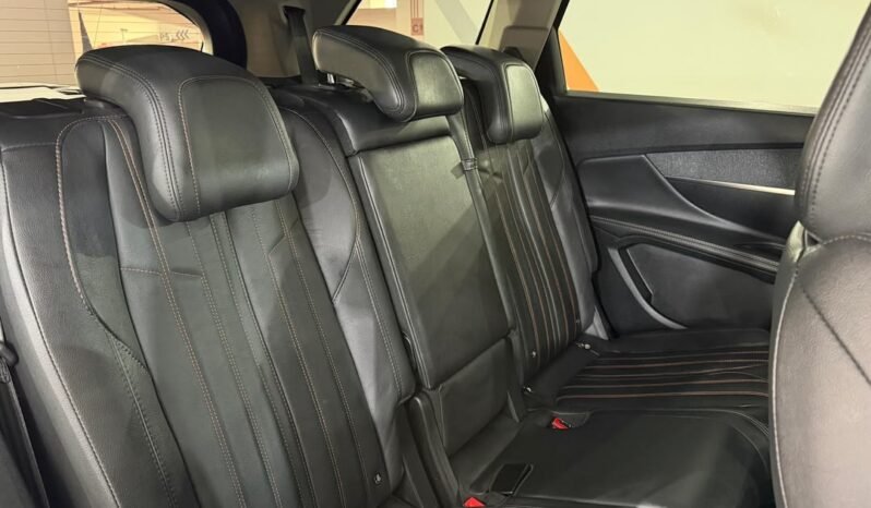 
								PEUGEOT 5008 ALLURE THP 1.6 AT full									