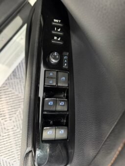 
										TOYOTA CAMRY 2.5 V (A) full									