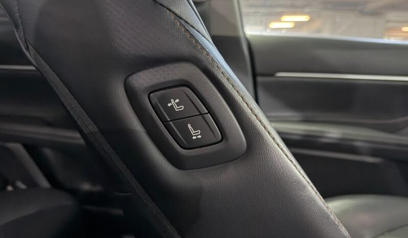
								TOYOTA CAMRY 2.5 V (A) full									