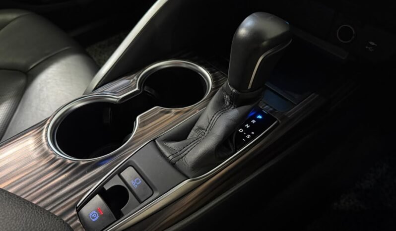 
								TOYOTA CAMRY 2.5 V (A) full									