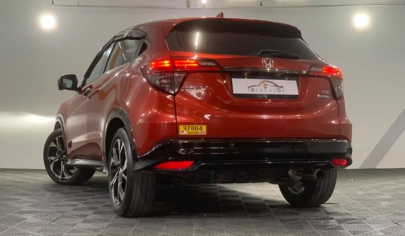 
								HONDA HRV 1.8L RS (AT) full									