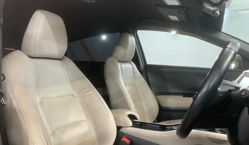 
								HONDA HRV 1.8L RS (AT) full									