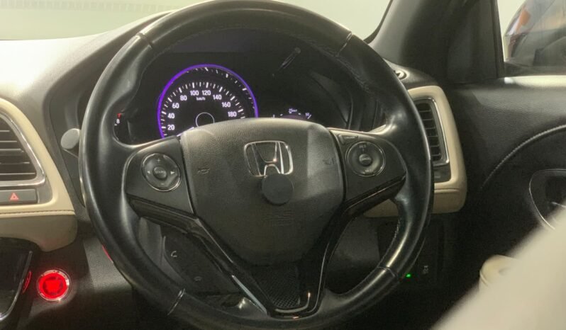 
								HONDA HRV 1.8L RS (AT) full									