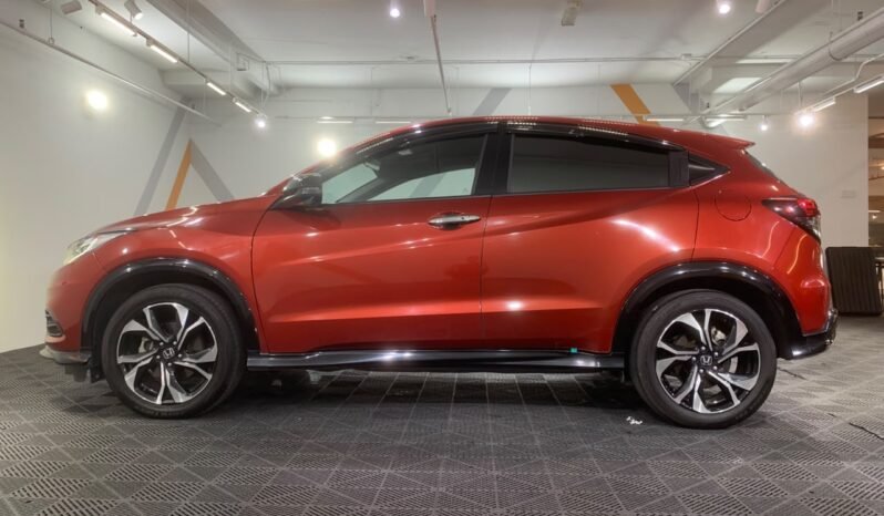 
								HONDA HRV 1.8L RS (AT) full									