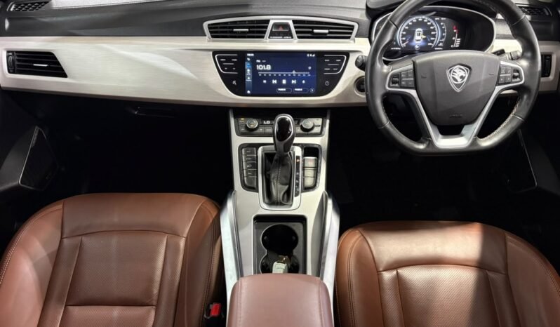 
								PROTON X70 1.8 TGDI PREMIUM 2WD full									