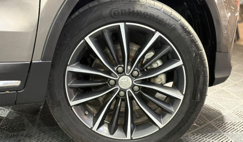 
								PROTON X70 1.8 TGDI PREMIUM 2WD full									
