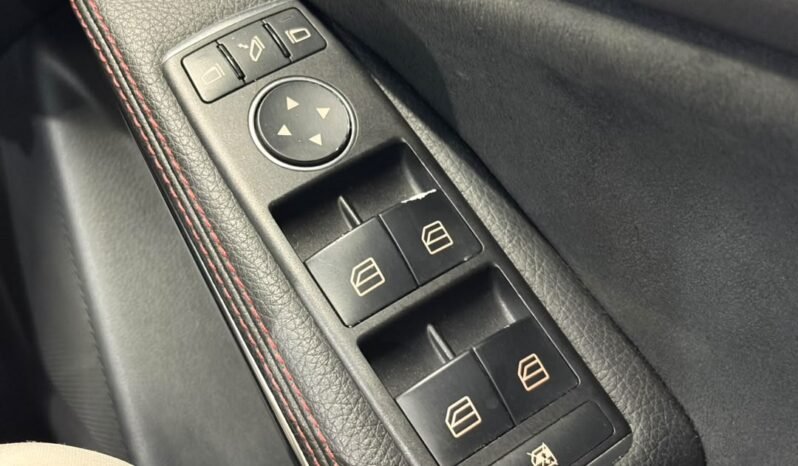 
								MERCEDES BENZ A200 1.6 (AT) full									