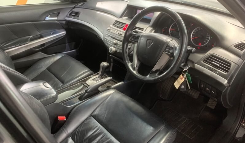
								PROTON PERDANA 2.4L (AT) EXECUTIVE full									